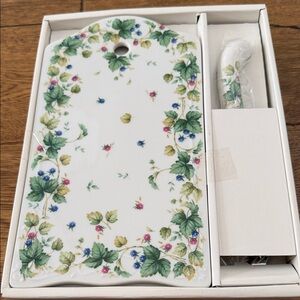 Floral Serveware Set with Knife , Cheese Board and Knife Porcelain Made in Japan